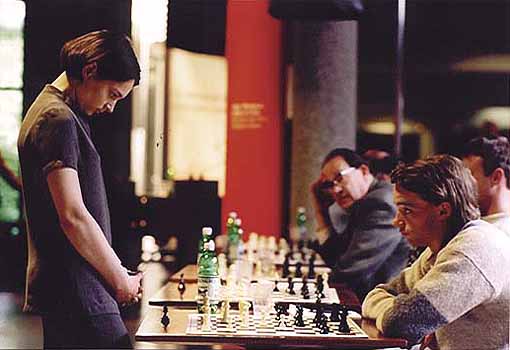 Alexandra Kosteniuk gives a simul